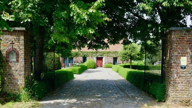 B&B De Hulst Izegem Exterior photo